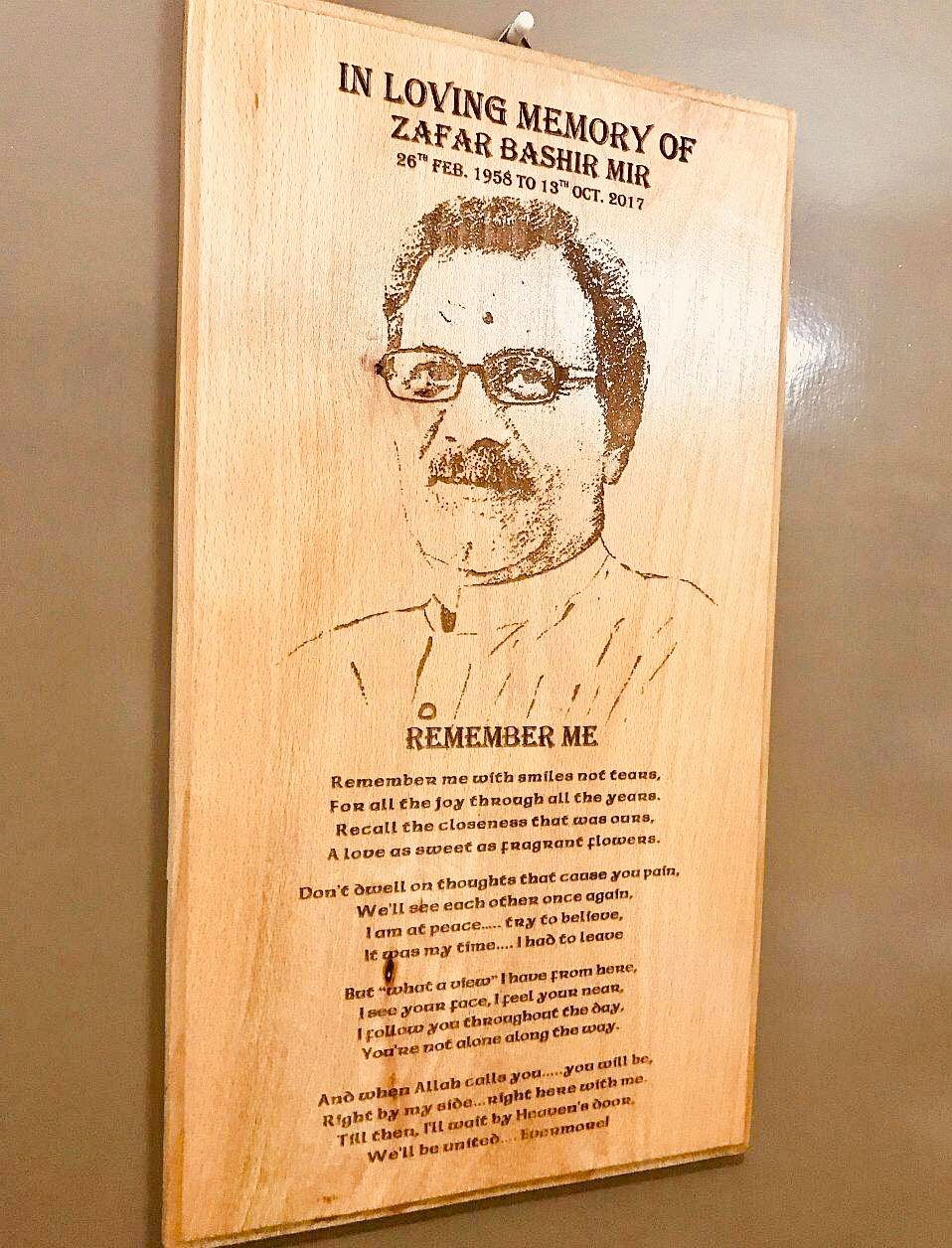 Customized Obituary Plaque with your Message and Picture