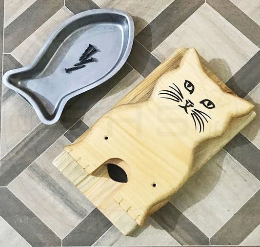 Wooden Cat Feeder: fish-shaped bowl