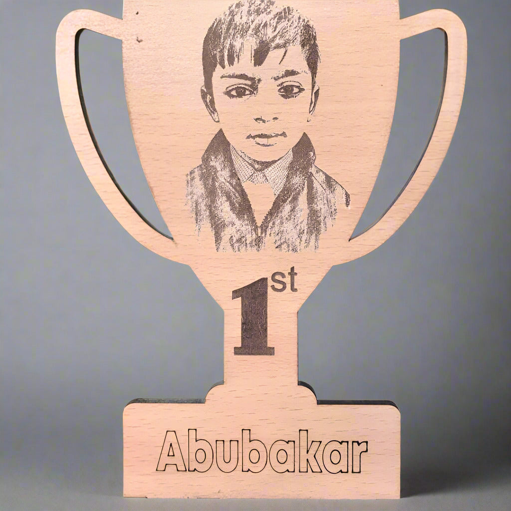 Customized Economical Plywood Picture Trophy for School Kids