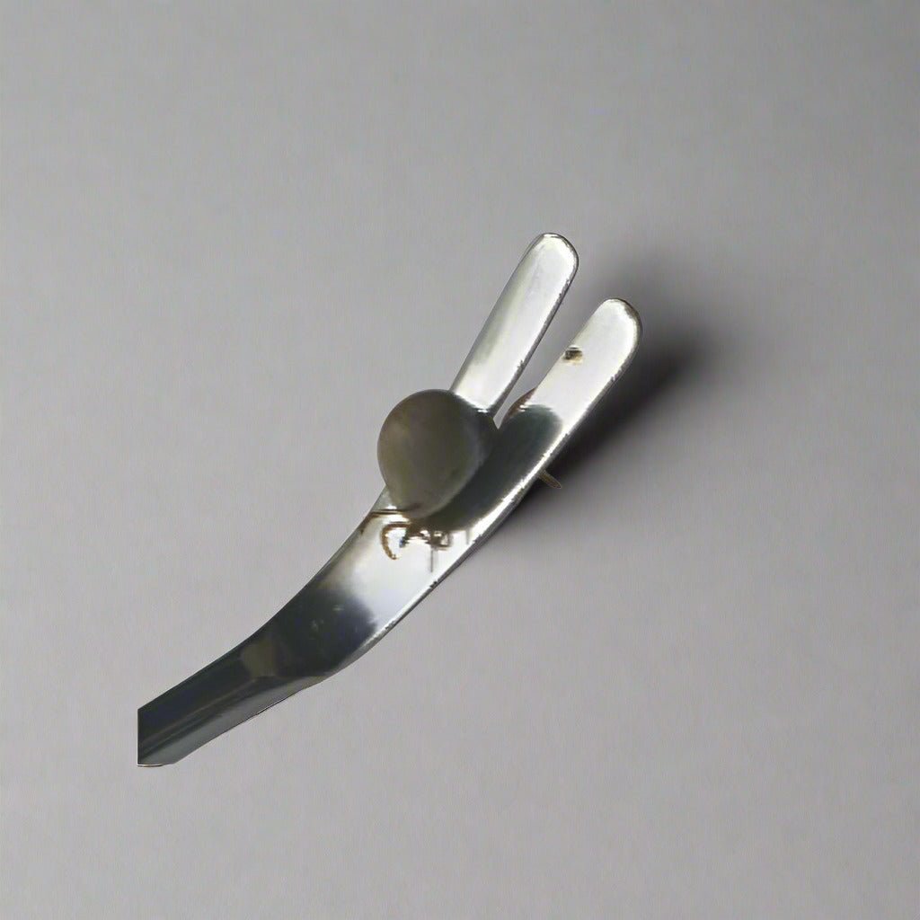 Tick-Remover-close - SHS Gifts | Crafted to Be Given